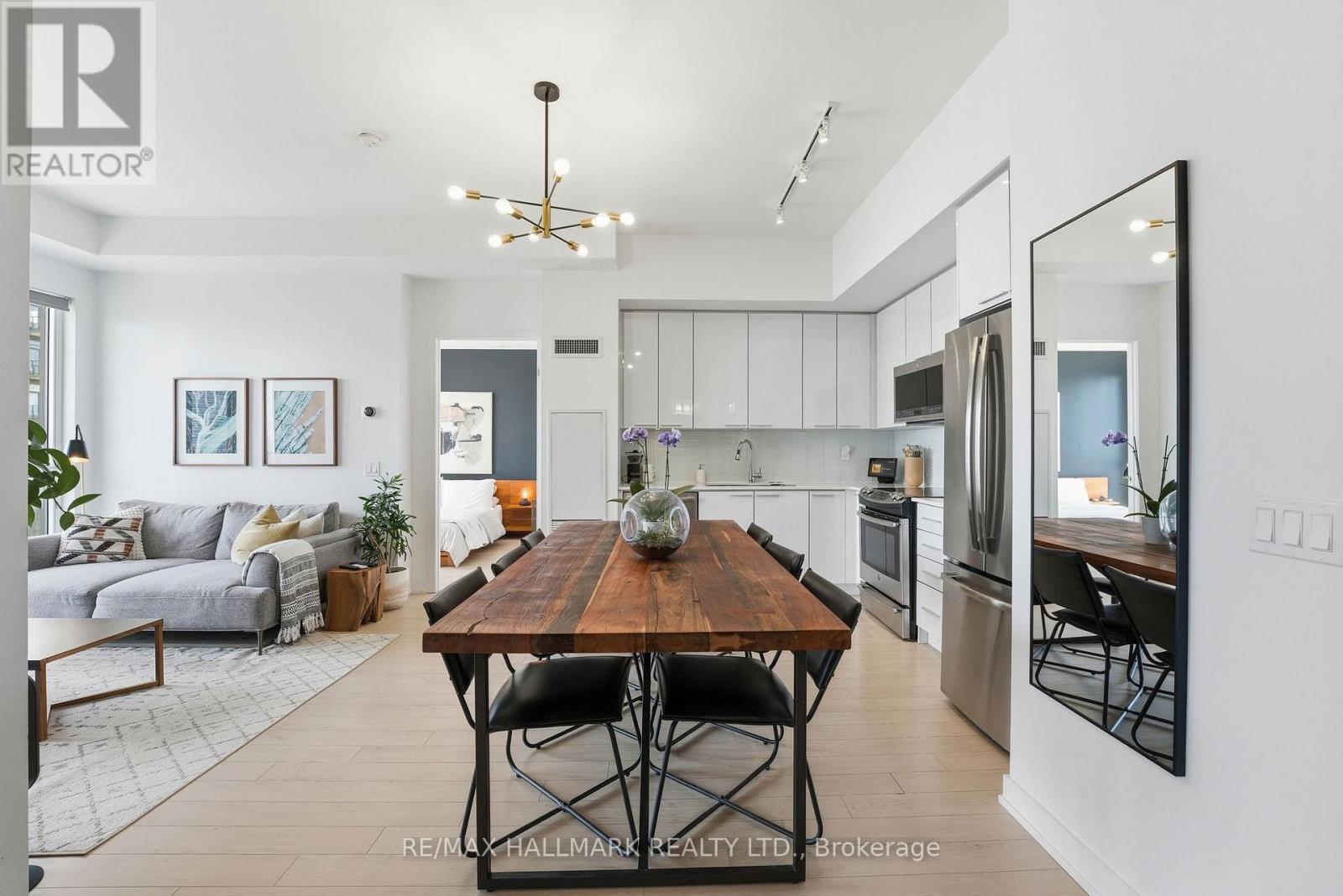 4310 - 10 Park Lawn Road, Toronto, Ontario  M8V 0H9 - Photo 1 - W13142864