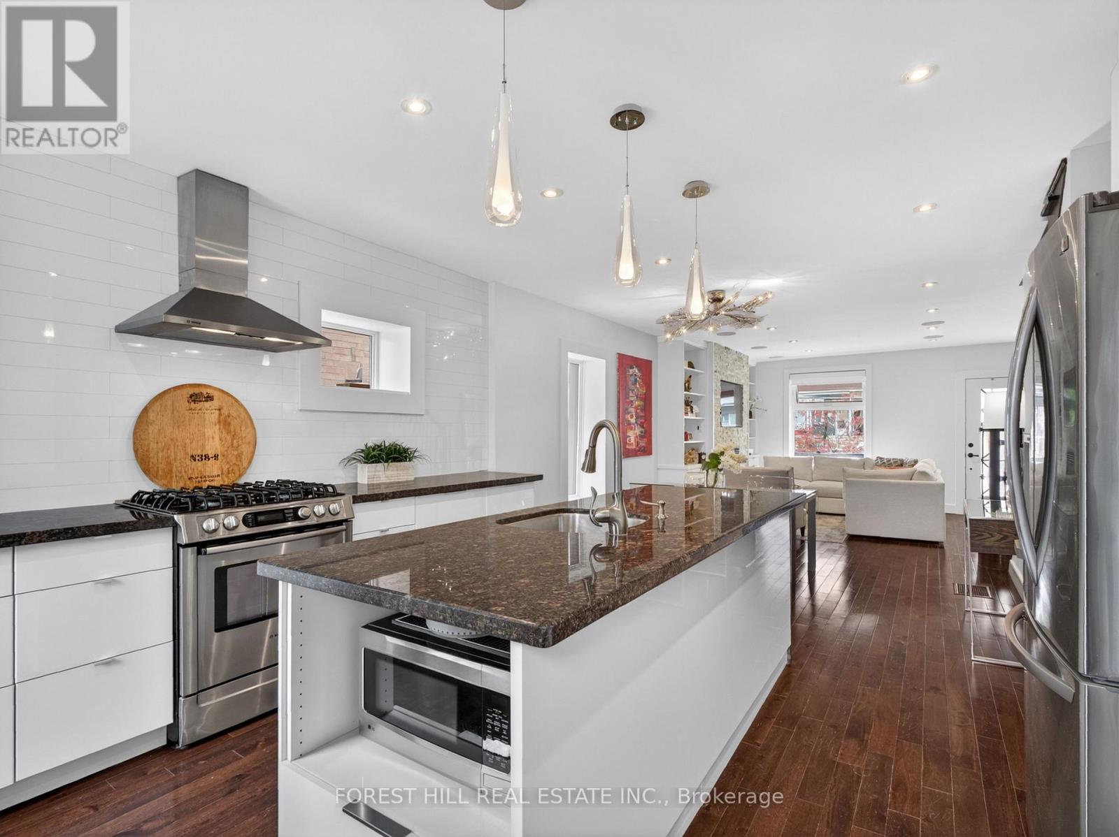 1045 Dovercourt Road, Toronto, Ontario M6H 2X7 - Photo 12 - W13142868