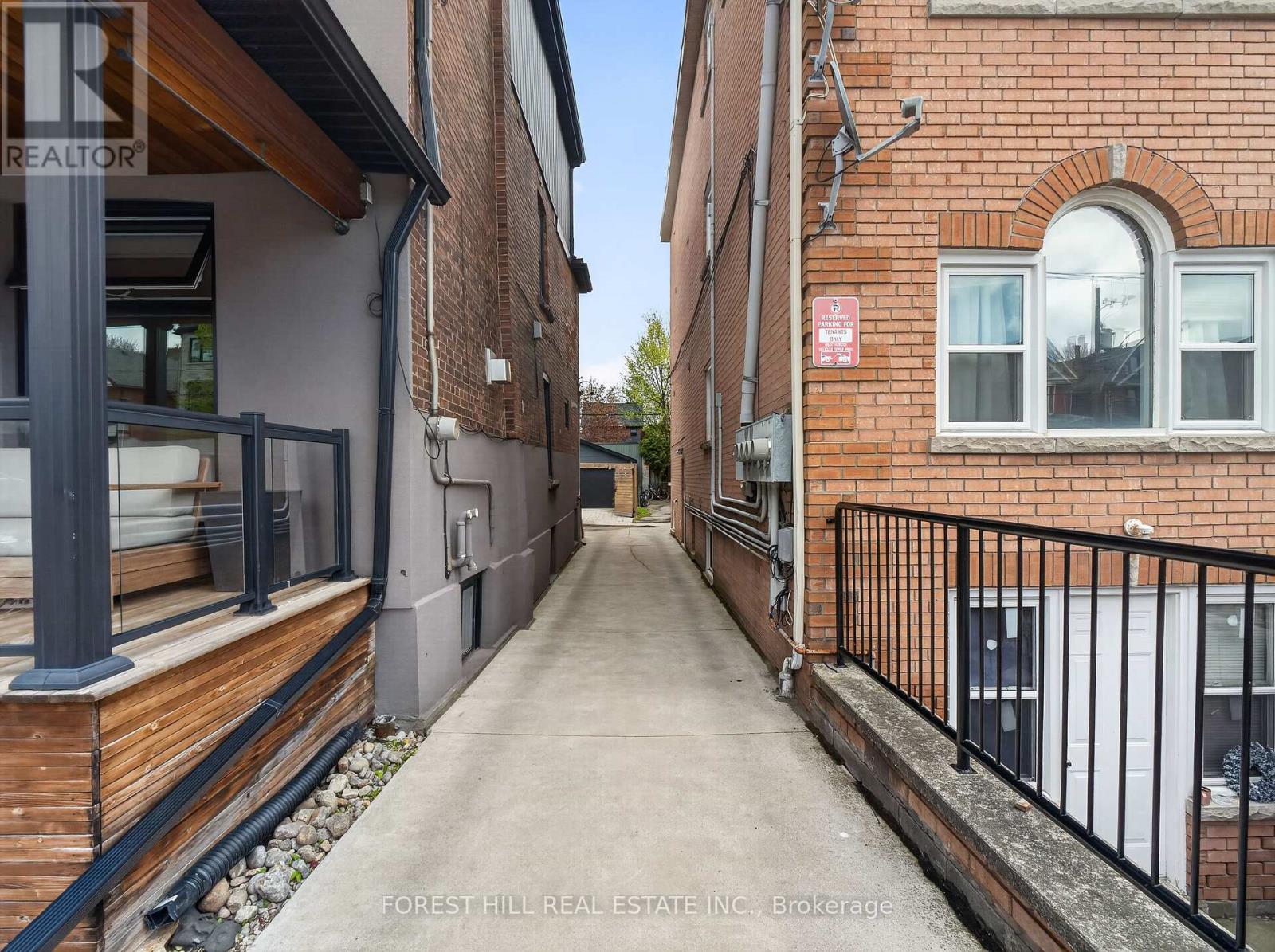 1045 Dovercourt Road, Toronto, Ontario M6H 2X7 - Photo 45 - W13142868