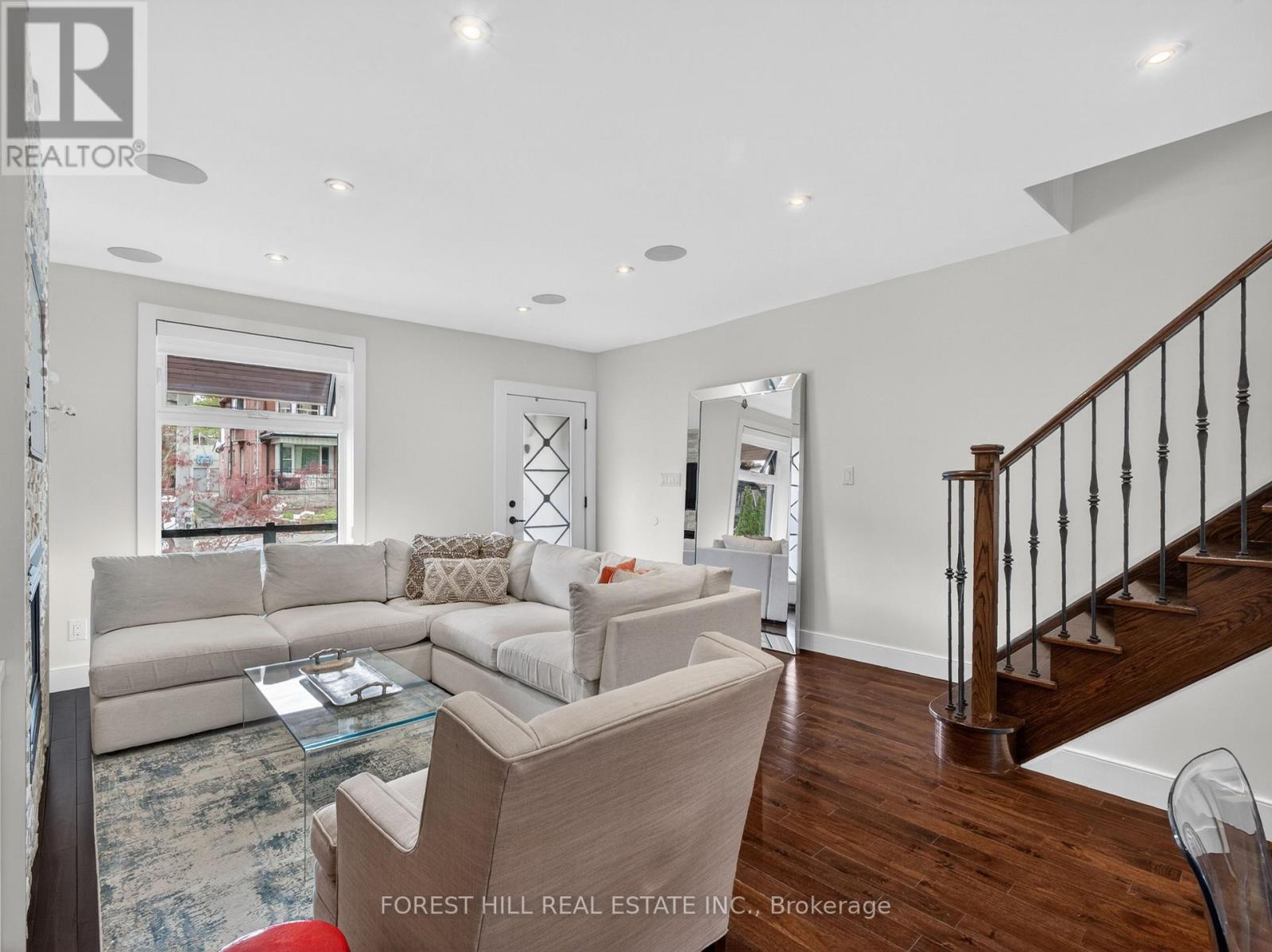 1045 Dovercourt Road, Toronto, Ontario M6H 2X7 - Photo 5 - W13142868
