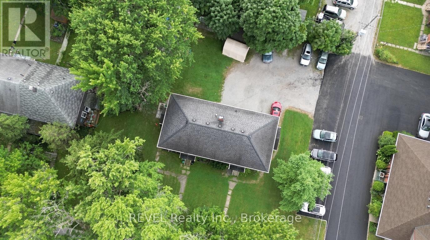 Lower - 21 Plymouth Road, Welland, Ontario  L3B 3C4 - Photo 16 - X13143232