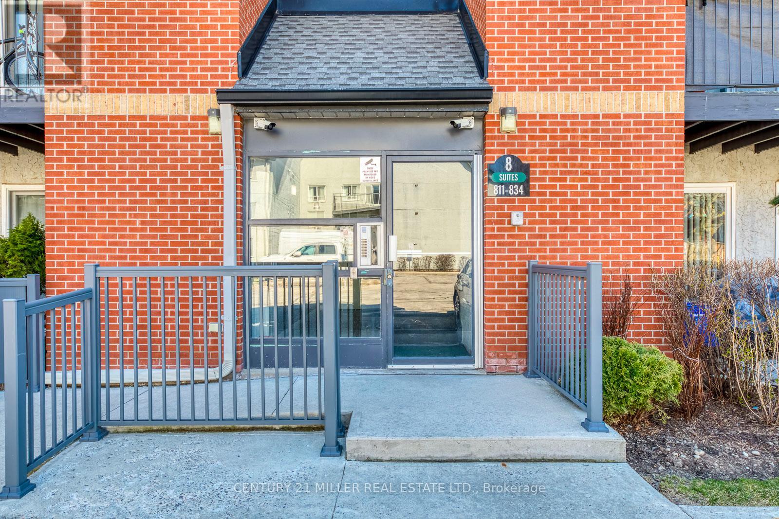 823 - 1450 Glen Abbey Gate, Oakville, Ontario  L6M 2V7 - Photo 2 - W13142910