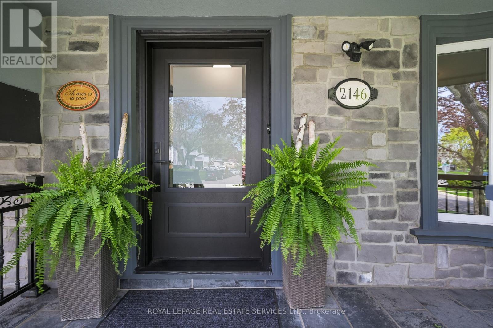 2146 Hixon Street, Oakville, Ontario  L6L 1T4 - Photo 4 - W13142912
