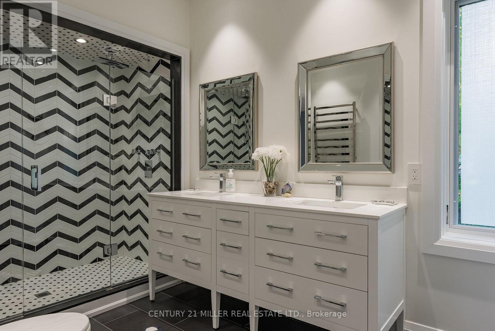 2348 Carrington Place, Oakville, Ontario L6J 5P4 - Photo 43 - W13142942