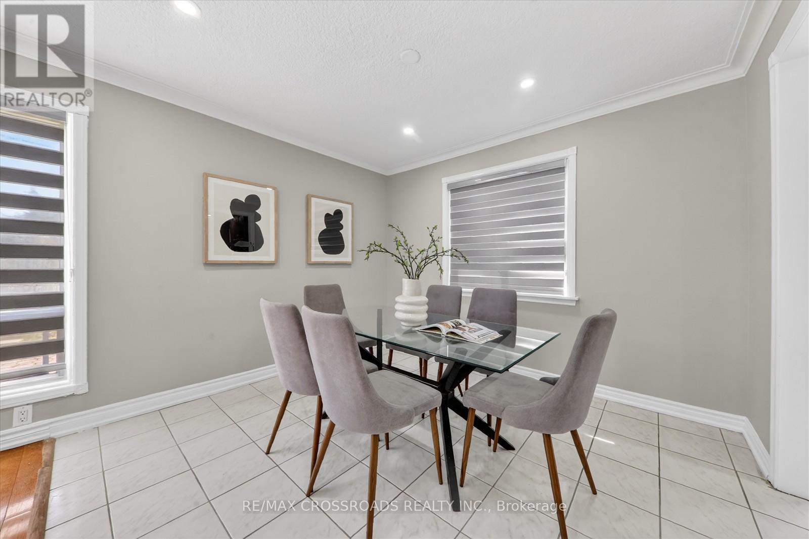 18 Demarco Boulevard, Toronto, Ontario  M6L 2W1 - Photo 14 - W13142980