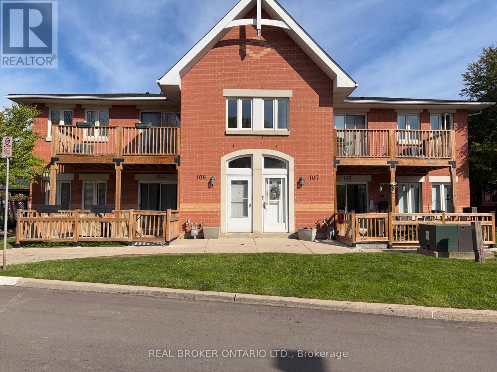 108 - 4140 Foxwood Drive, Burlington, Ontario  L7M 4R4 - Photo 1 - W13143042