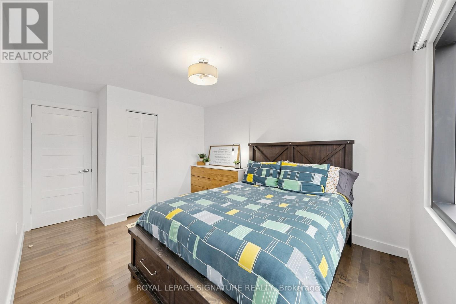 27 Fairwood Place E, Burlington, Ontario  L7T 2B7 - Photo 21 - W13143064