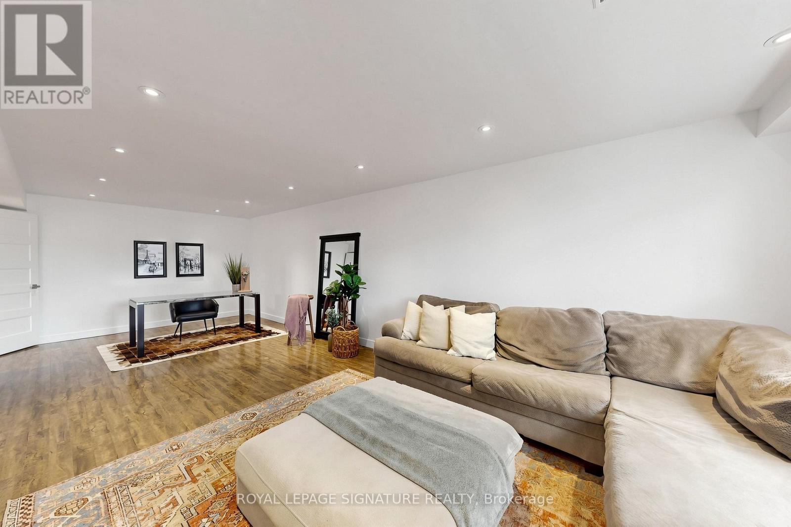 27 Fairwood Place E, Burlington, Ontario  L7T 2B7 - Photo 27 - W13143064