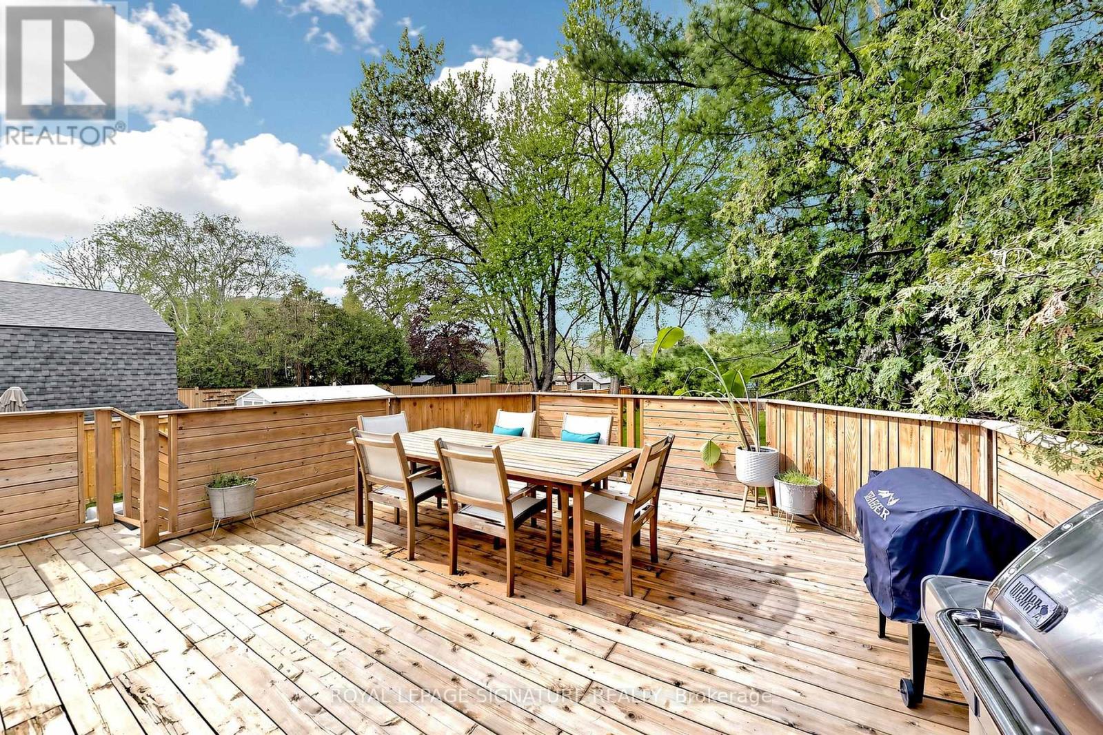 27 Fairwood Place E, Burlington, Ontario  L7T 2B7 - Photo 35 - W13143064