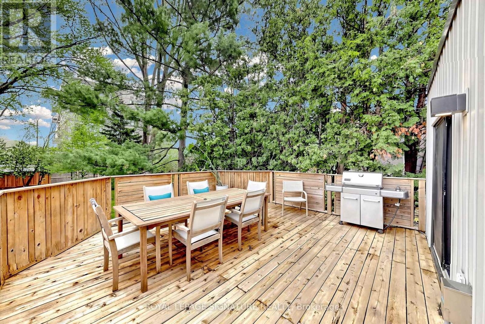 27 Fairwood Place E, Burlington, Ontario  L7T 2B7 - Photo 36 - W13143064