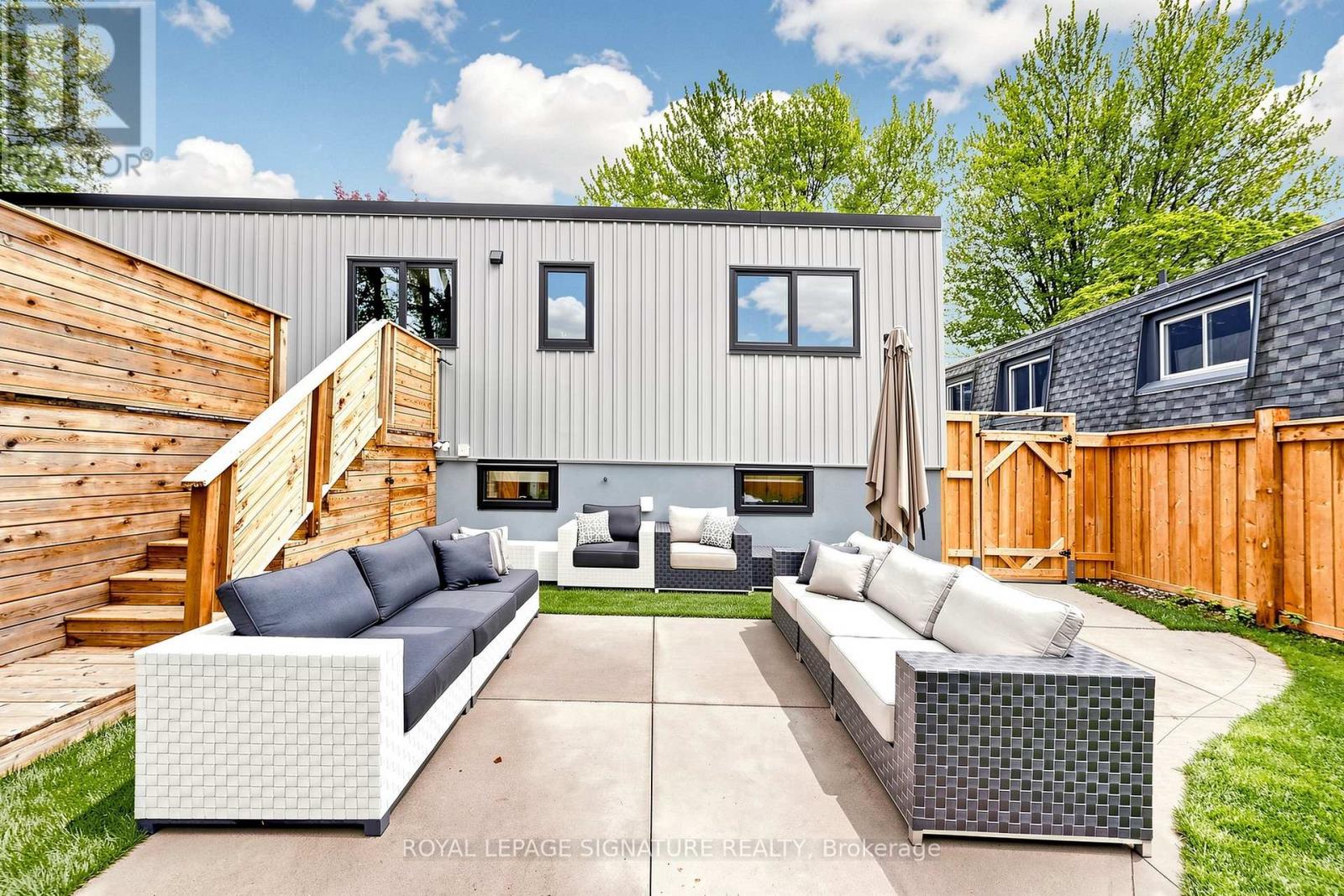 27 Fairwood Place E, Burlington, Ontario  L7T 2B7 - Photo 38 - W13143064
