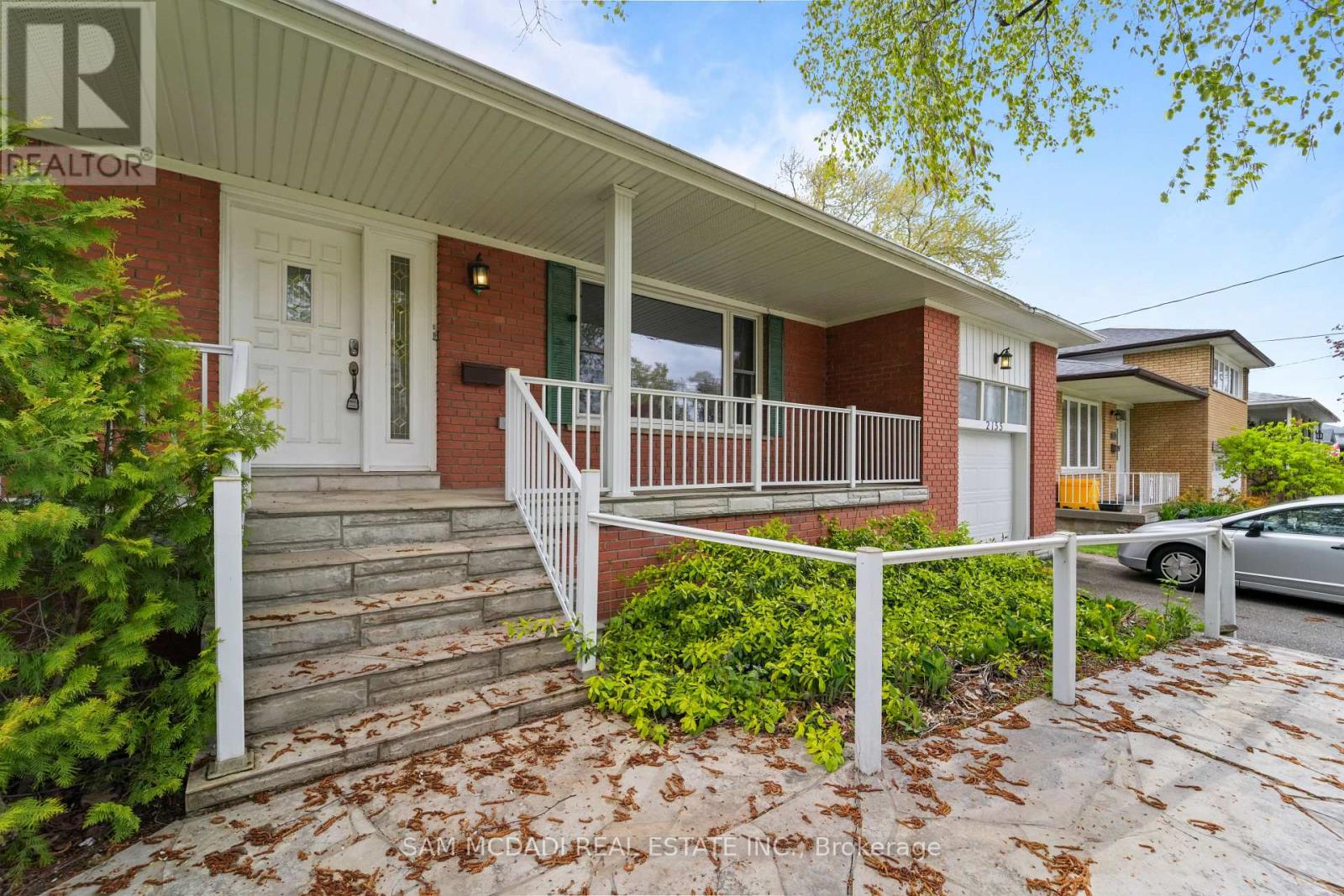 2155 Davebrook Road, Mississauga, Ontario  L5J 3M4 - Photo 3 - W13143066