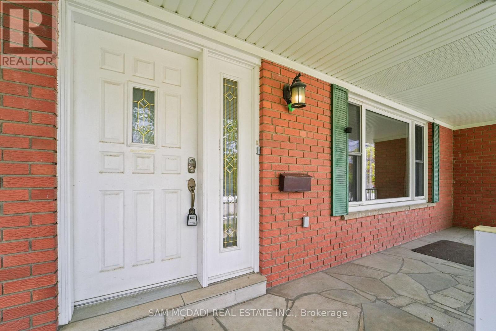2155 Davebrook Road, Mississauga, Ontario  L5J 3M4 - Photo 4 - W13143066