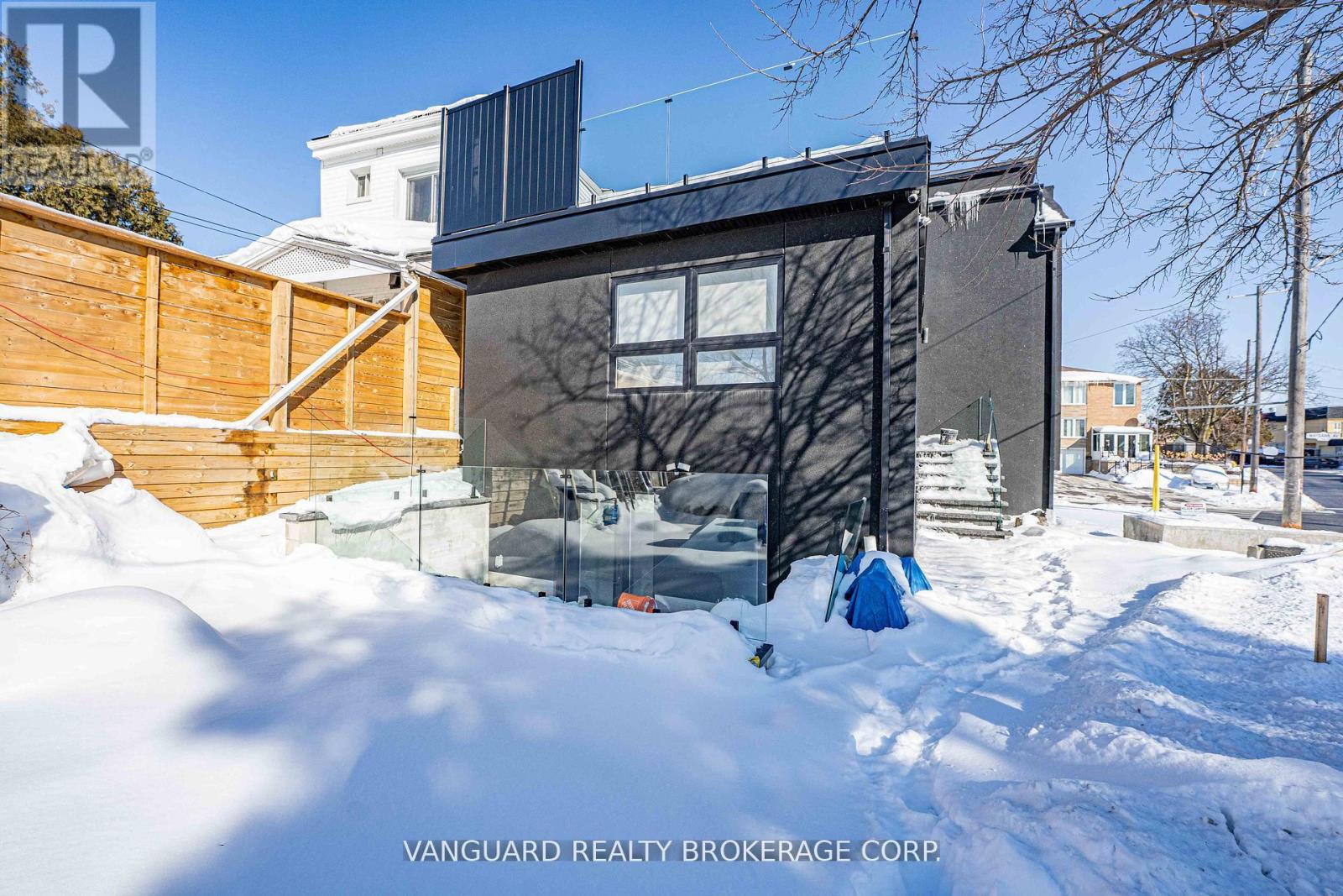 410 Maybank Avenue, Toronto, Ontario  M6N 3S8 - Photo 14 - W13143096