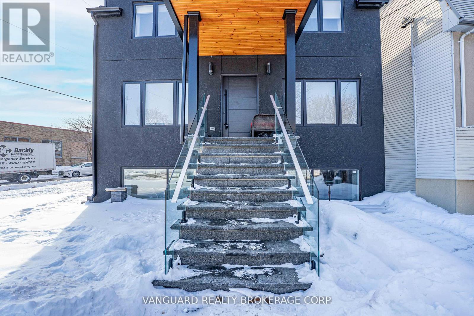 410 Maybank Avenue, Toronto, Ontario  M6N 3S8 - Photo 17 - W13143096