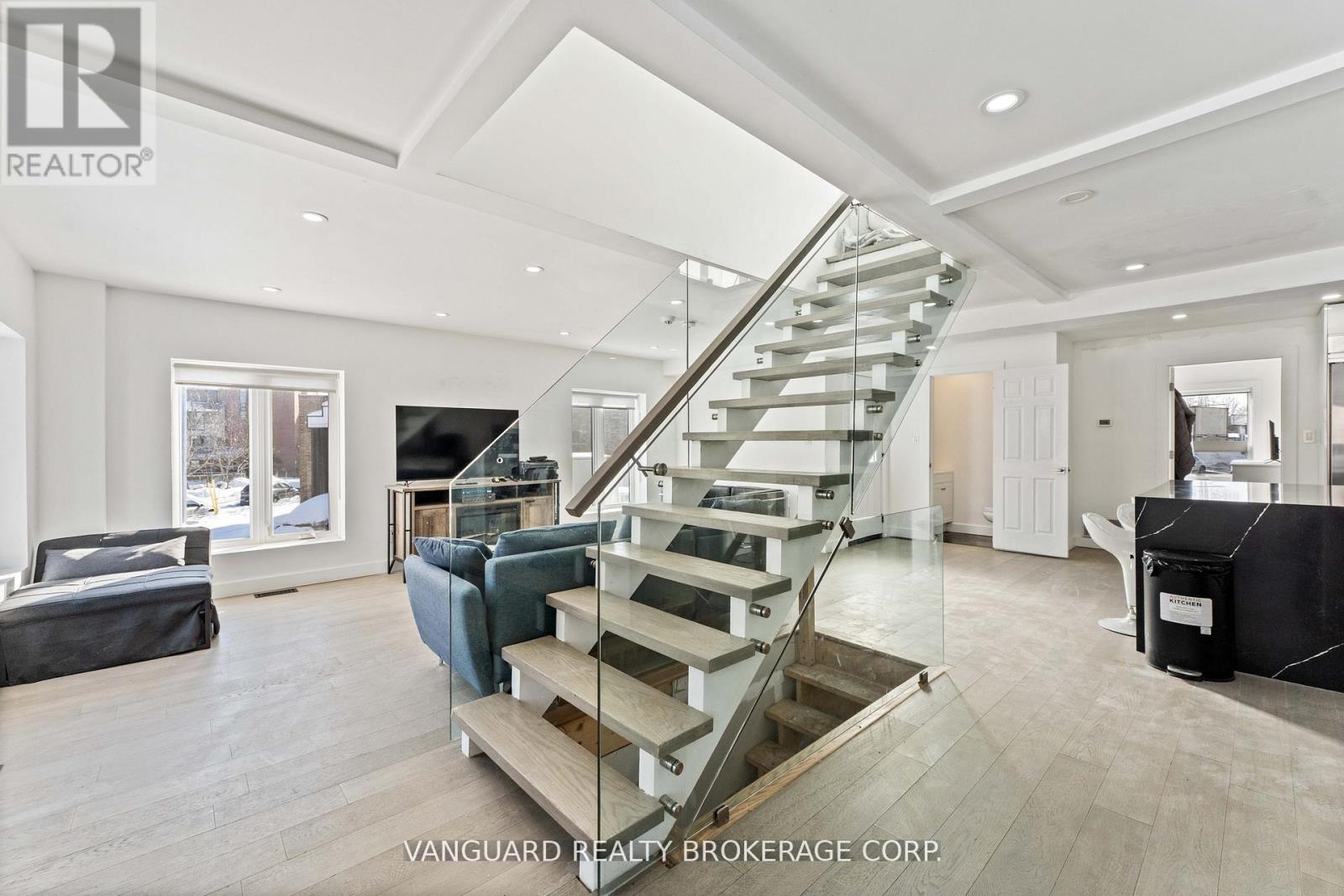 410 Maybank Avenue, Toronto, Ontario  M6N 3S8 - Photo 20 - W13143096