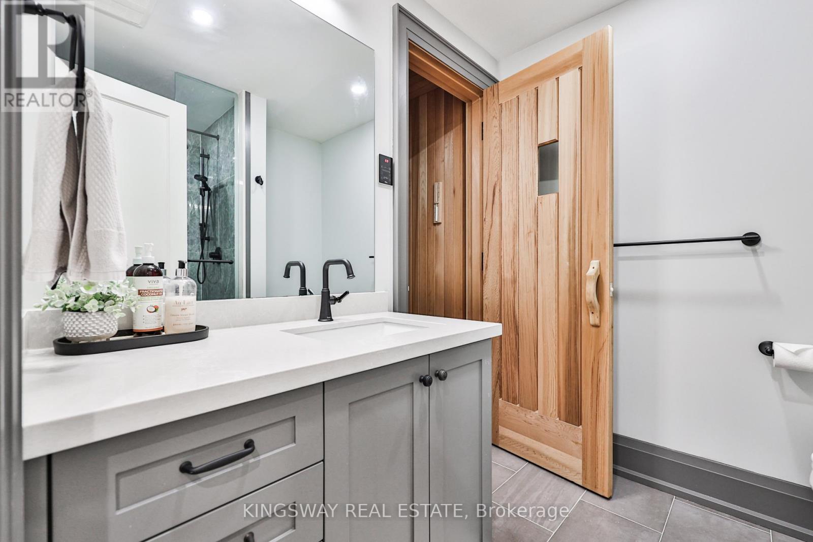 993 Albertson Crescent, Mississauga, Ontario  L5H 3C6 - Photo 43 - W13143102