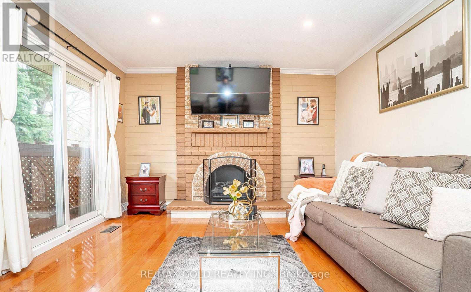 8 Oldham Crescent, Brampton, Ontario  L6Z 1W3 - Photo 18 - W13143132