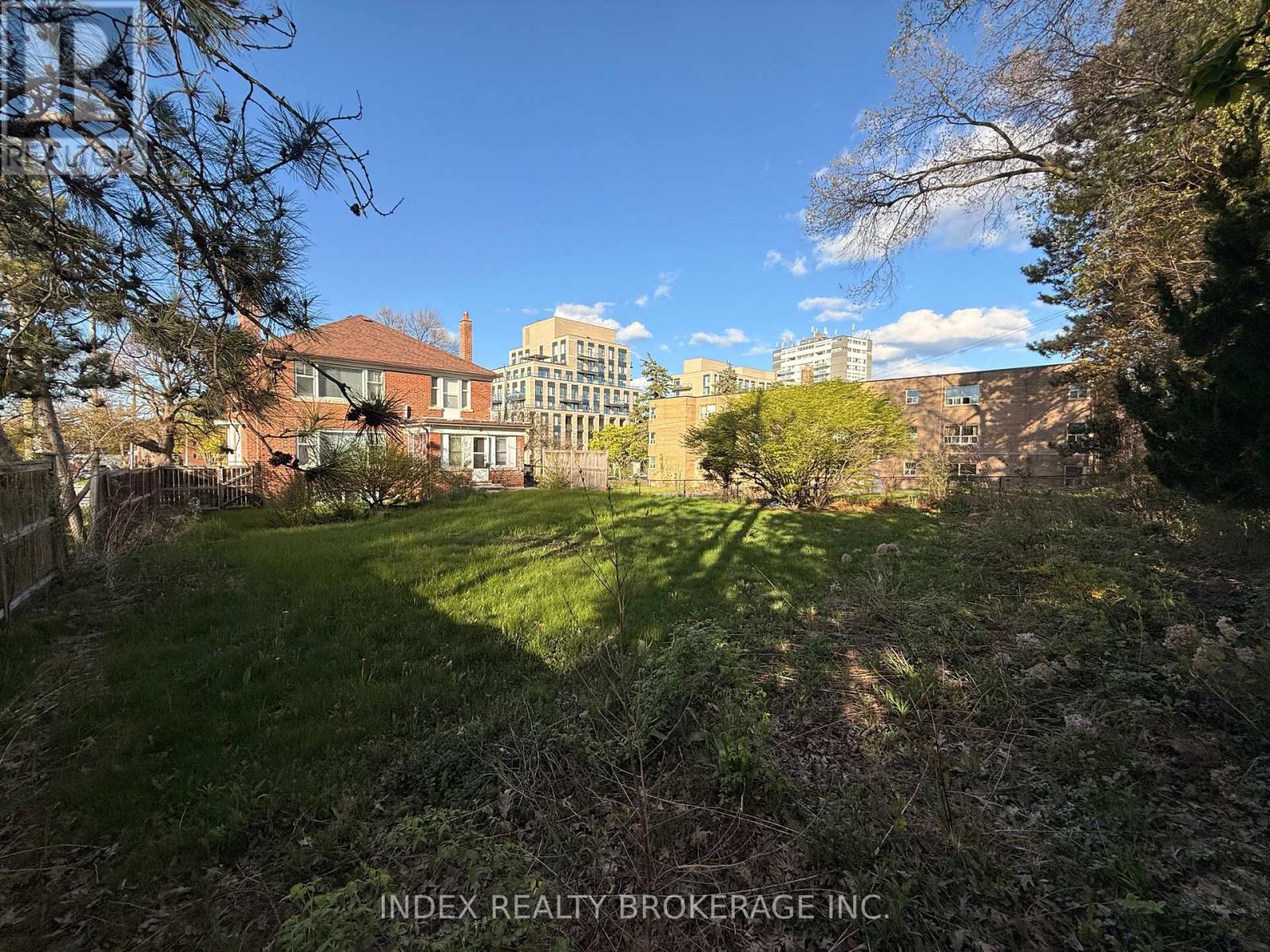 21 Anglesey Boulevard, Toronto, Ontario  M9A 3B4 - Photo 4 - W13130966