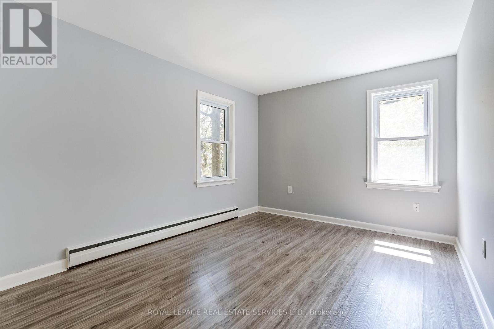 Main Floor - 302 Maple Avenue, Oakville, Ontario  L6J 2H7 - Photo 16 - W13136912