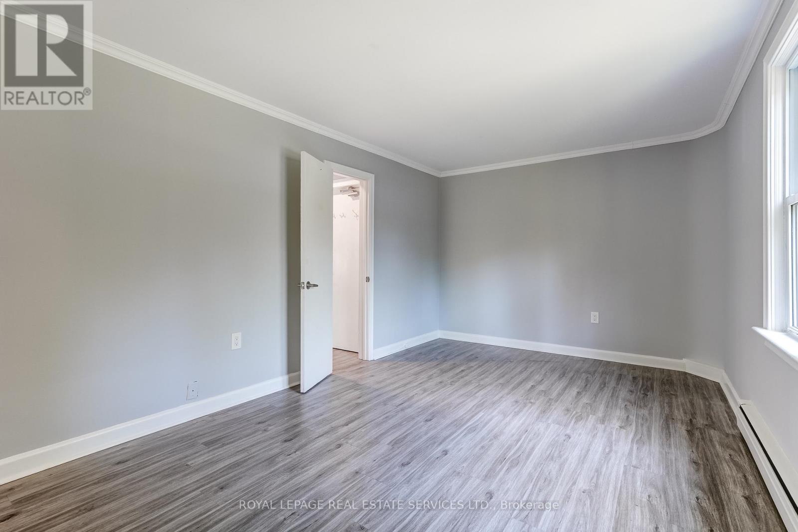 Main Floor - 302 Maple Avenue, Oakville, Ontario  L6J 2H7 - Photo 21 - W13136912