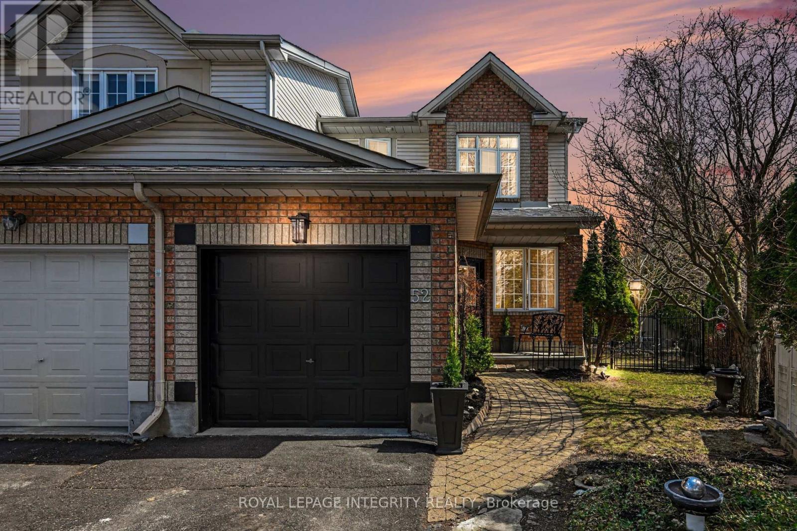 52 KINCARDINE DRIVE, Ottawa, Ontario
