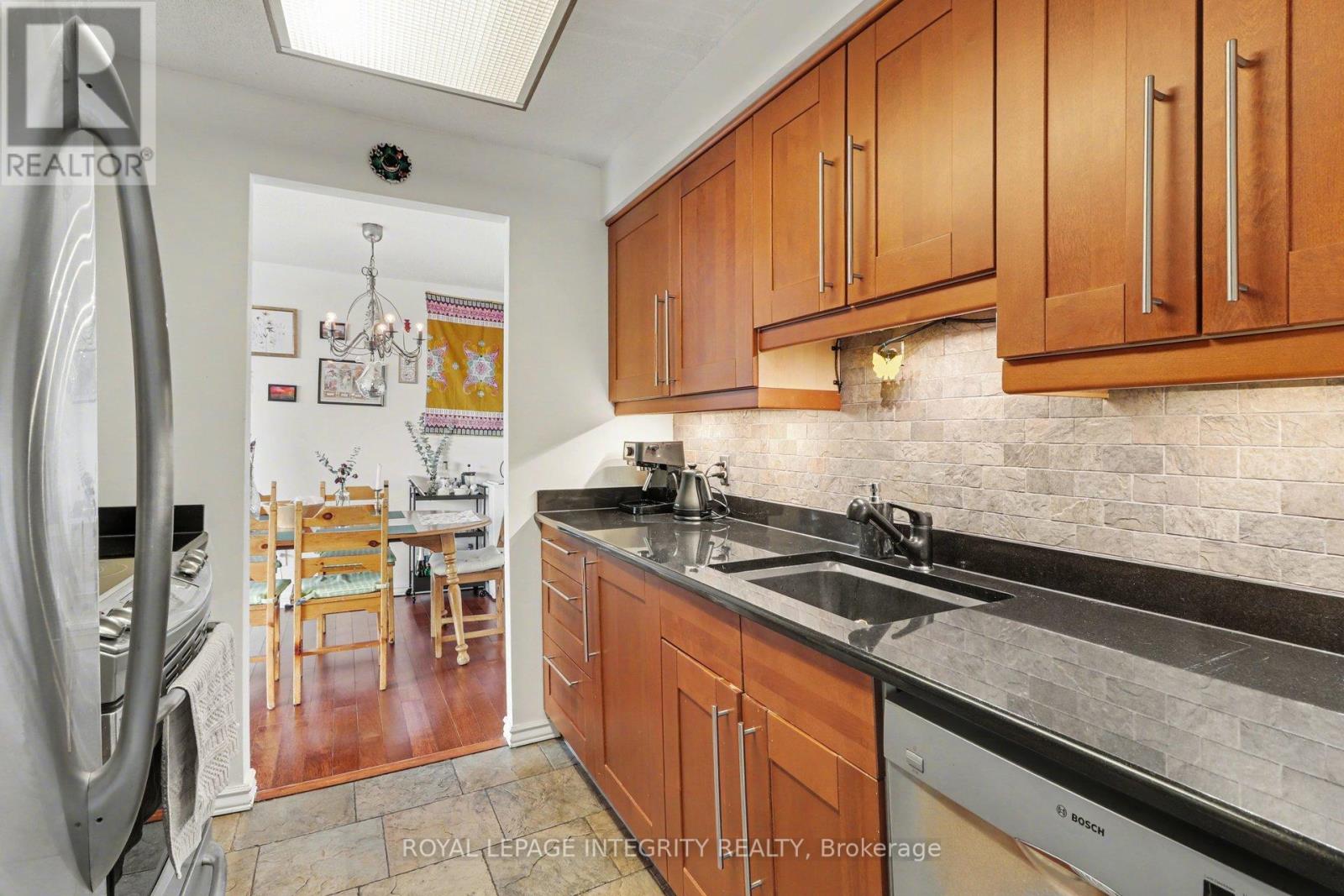 Ph2104 - 470 Laurier Avenue W, Ottawa, Ontario  K1R 7W9 - Photo 7 - X13002808