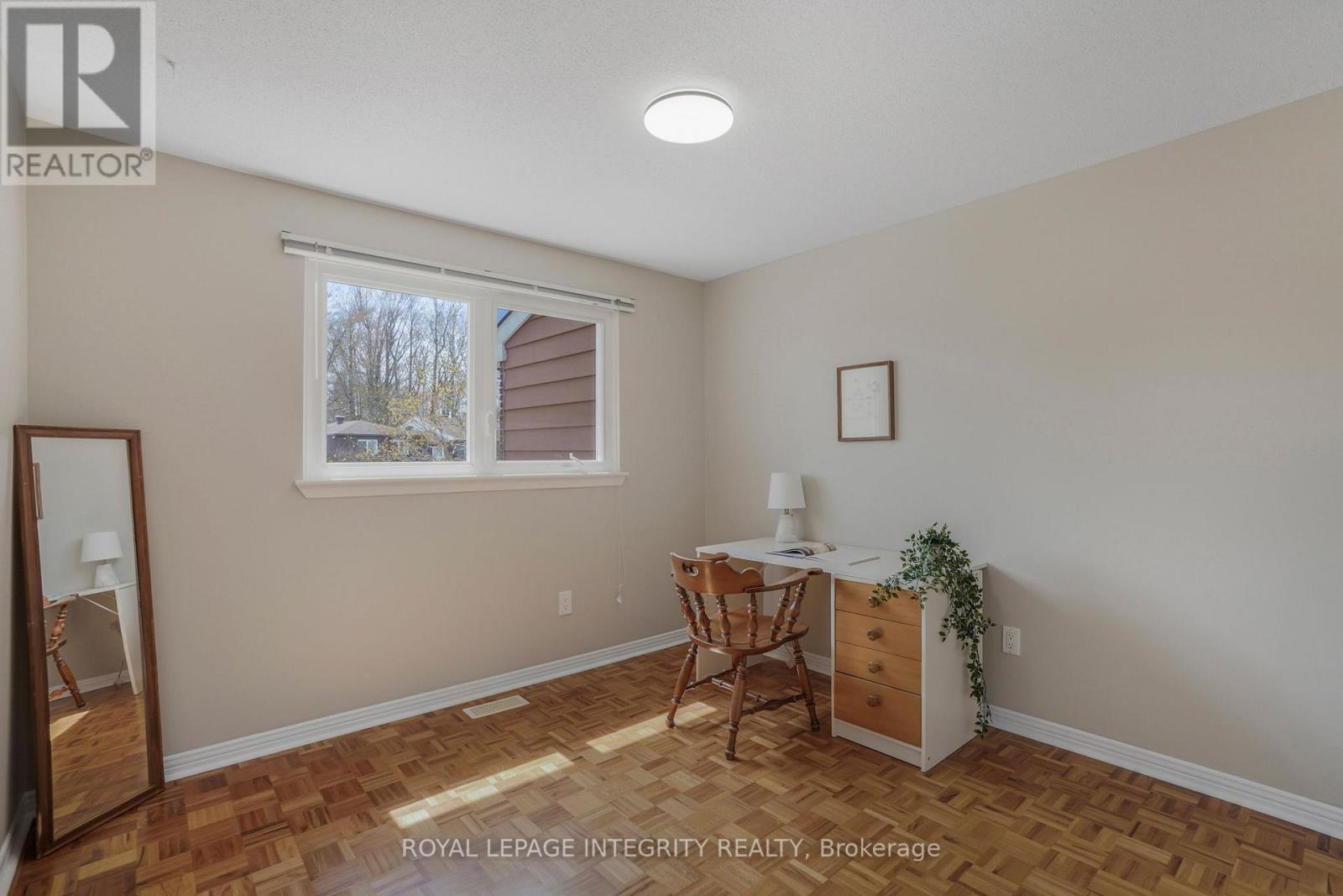 74 Valewood Crescent, Ottawa, Ontario  K1B 4E8 - Photo 14 - X13094686