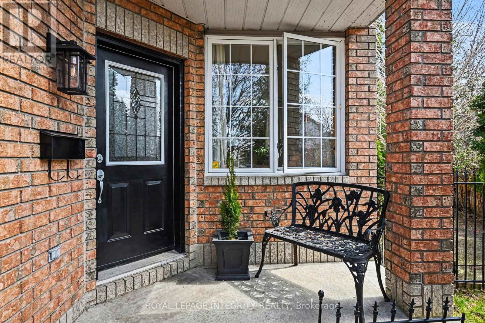 52 Kincardine Drive, Ottawa, Ontario  K2V 1B3 - Photo 2 - X13075766
