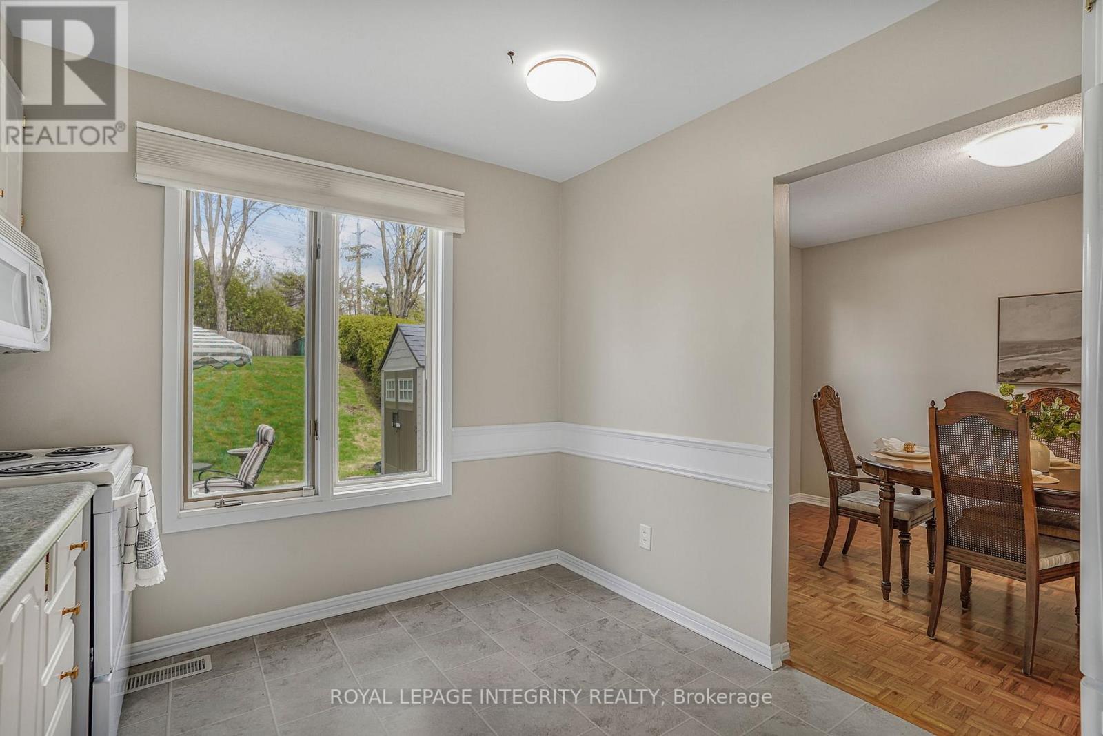 74 Valewood Crescent, Ottawa, Ontario  K1B 4E8 - Photo 6 - X13094686