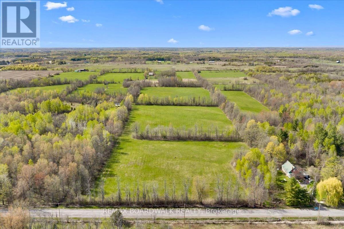 7521 Jock Trail, Ottawa, Ontario  K0A 2Z0 - Photo 6 - X13136360