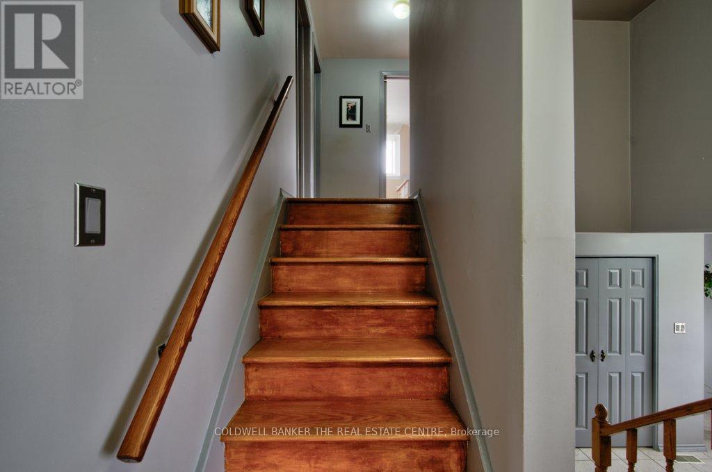 34 Westwood Crescent, Kitchener, Ontario  N2M 2L8 - Photo 19 - X13142816