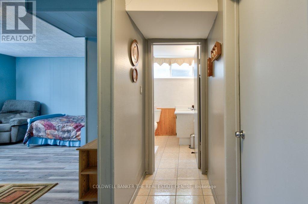 34 Westwood Crescent, Kitchener, Ontario  N2M 2L8 - Photo 32 - X13142816