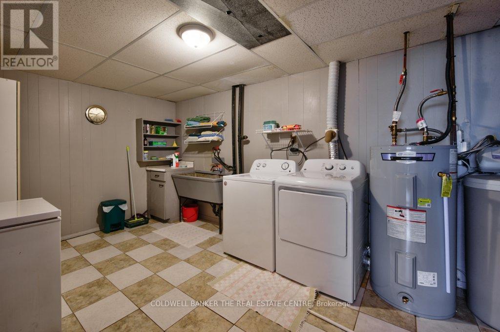 34 Westwood Crescent, Kitchener, Ontario  N2M 2L8 - Photo 35 - X13142816