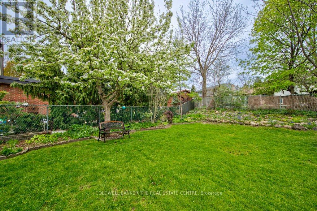 34 Westwood Crescent, Kitchener, Ontario  N2M 2L8 - Photo 40 - X13142816