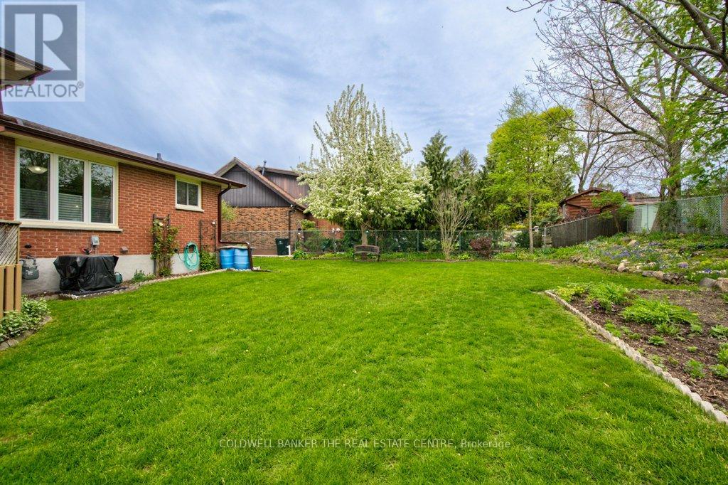 34 Westwood Crescent, Kitchener, Ontario  N2M 2L8 - Photo 43 - X13142816