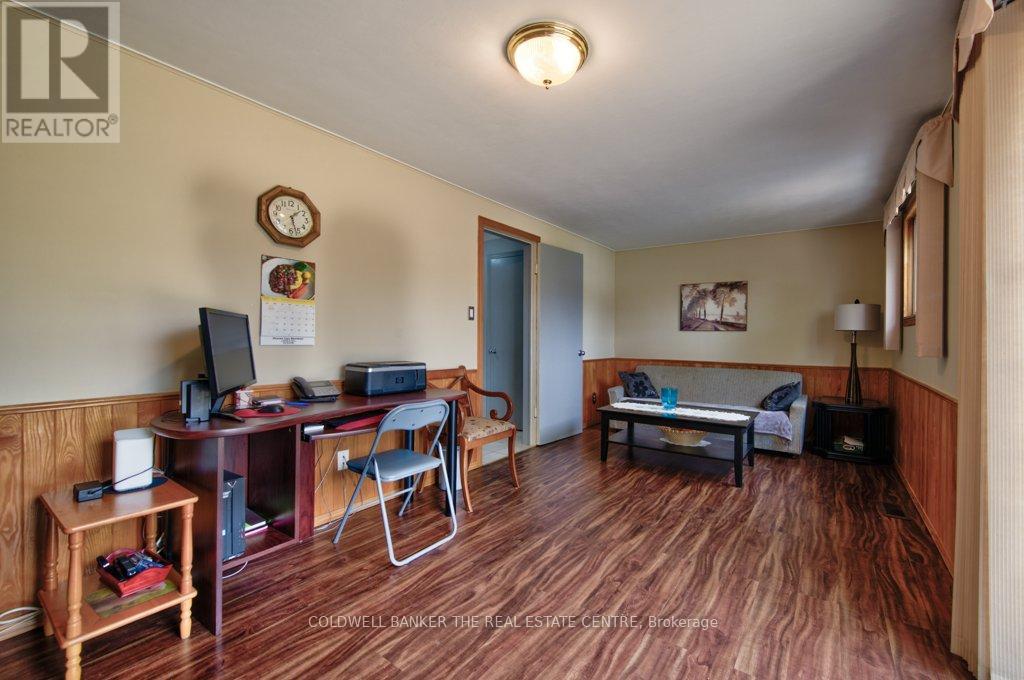 34 Westwood Crescent, Kitchener, Ontario  N2M 2L8 - Photo 8 - X13142816