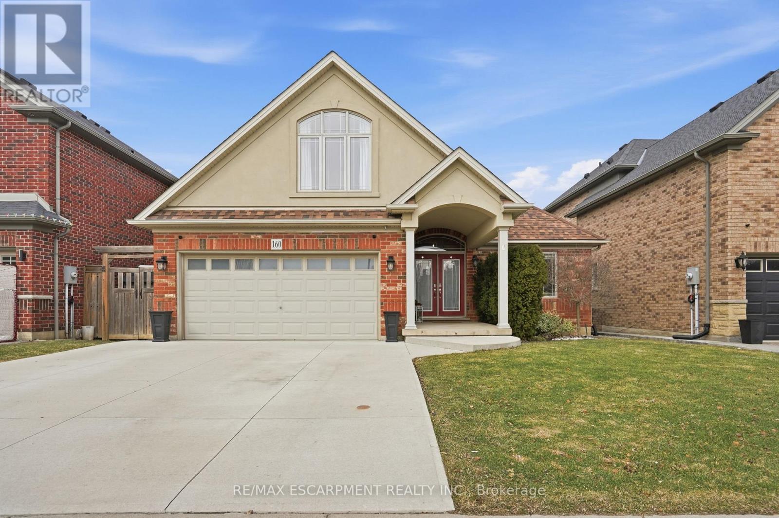 160 FESTIVAL WAY, Hamilton, Ontario