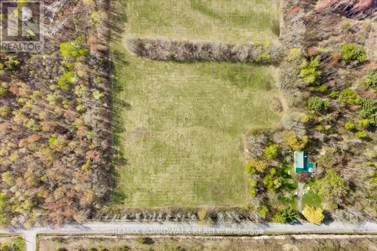 7521 Jock Trail, Ottawa, Ontario  K0A 2Z0 - Photo 7 - X13136360
