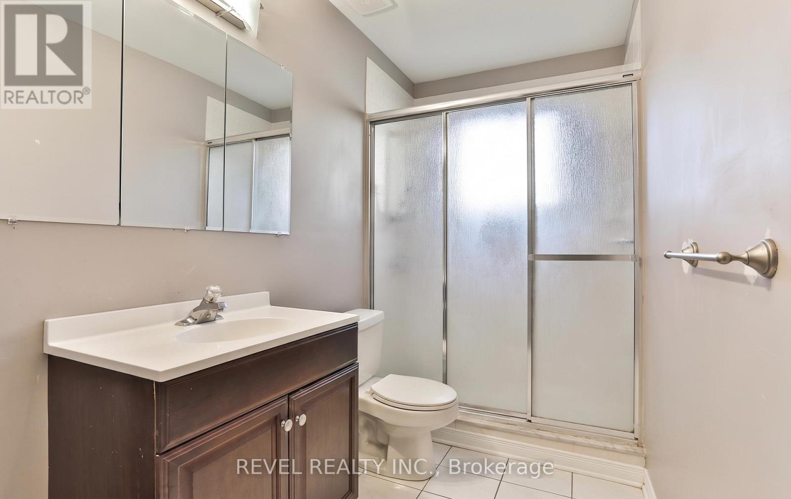16 Ravenview Drive, Toronto, Ontario  M1E 3M1 - Photo 10 - E13143378