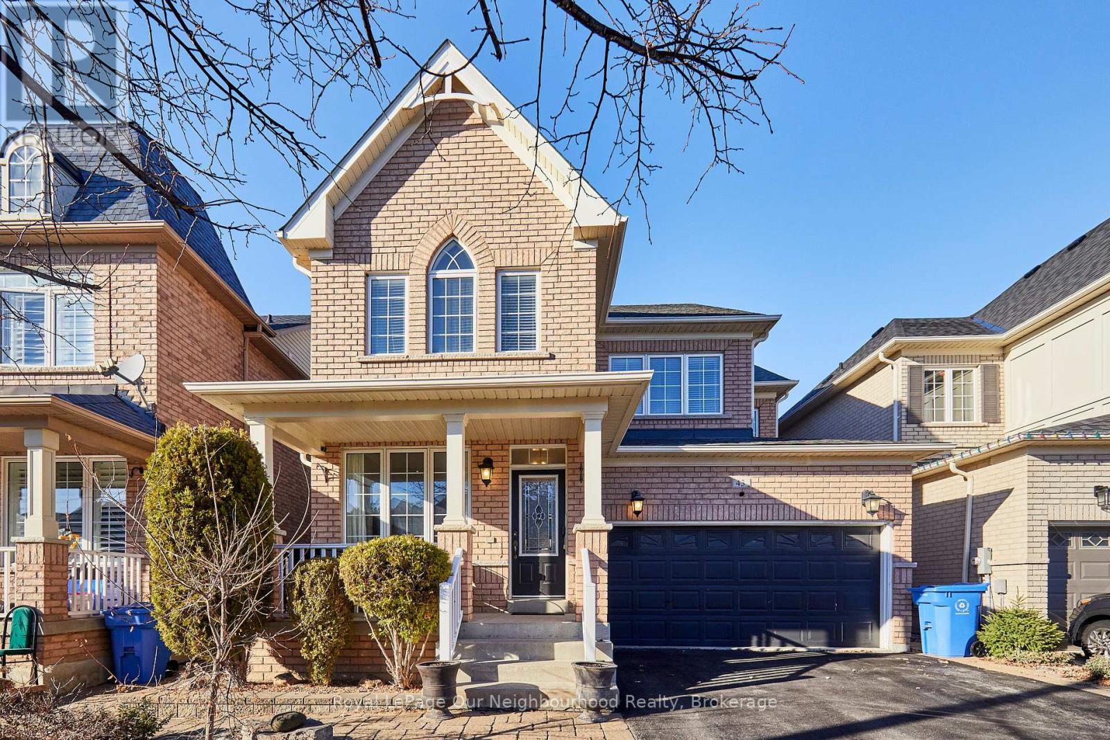43 Isabella Garden Lane, Whitchurch-Stouffville, Ontario  L4A 0L4 - Photo 2 - N13143318
