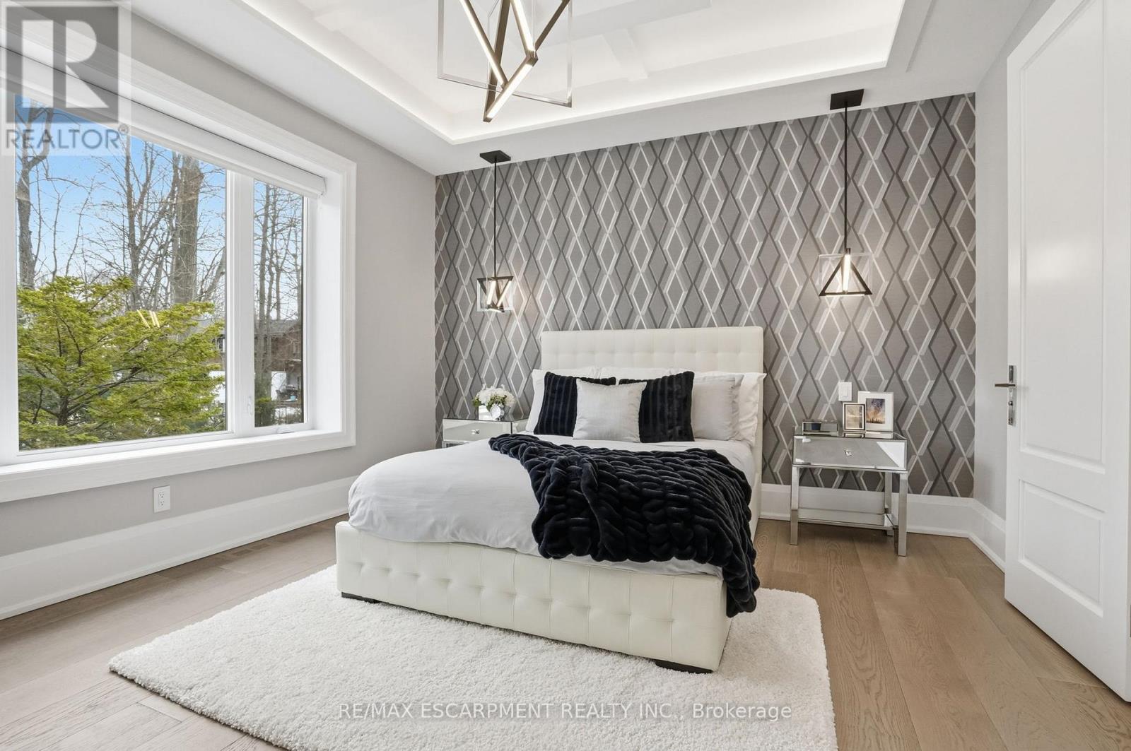 1489 Rogerswood Court, Mississauga, Ontario  L5J 1R7 - Photo 25 - W12903830