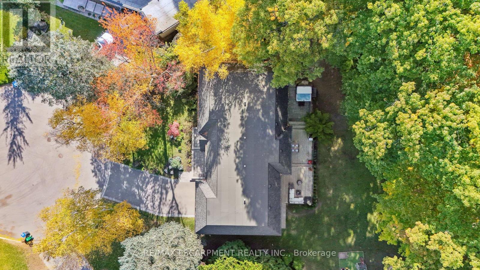 1489 Rogerswood Court, Mississauga, Ontario  L5J 1R7 - Photo 49 - W12903830