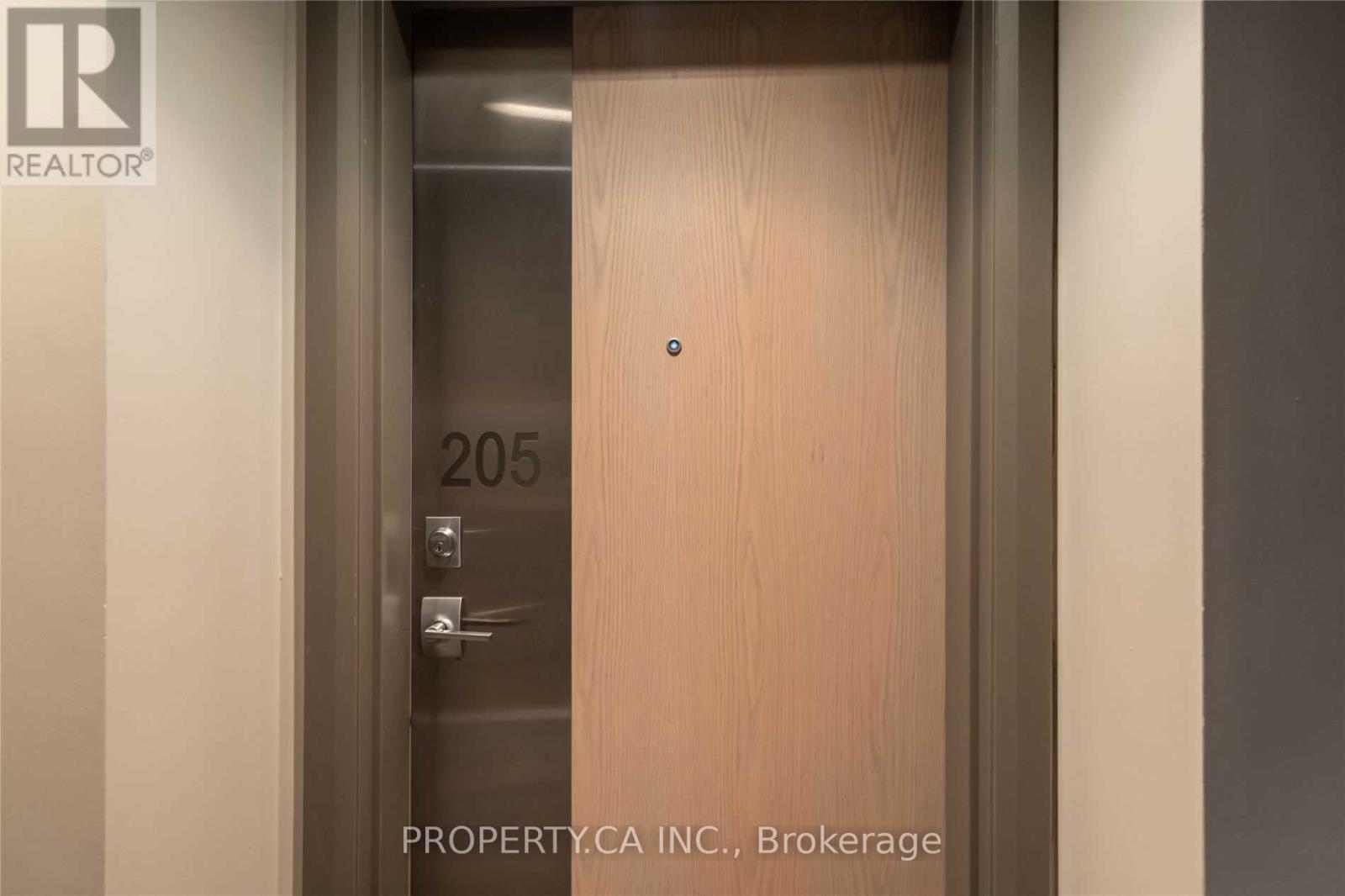 205 - 3028 Creekshore Common, Oakville, Ontario  L6M 5K6 - Photo 2 - W13142234