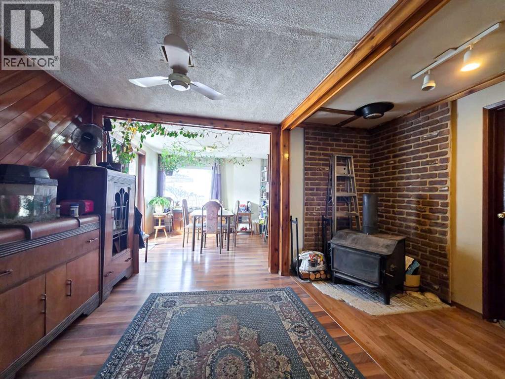 1201 83 Street, Coleman, Alberta  T0K 0M0 - Photo 10 - A2305224