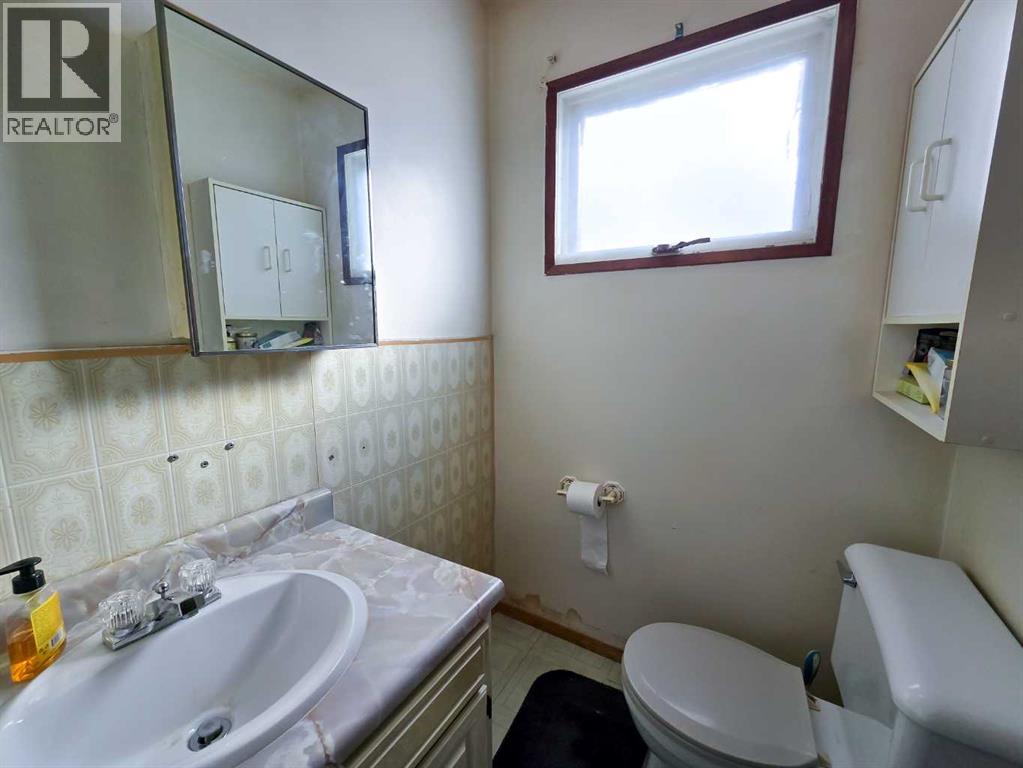 1201 83 Street, Coleman, Alberta  T0K 0M0 - Photo 14 - A2305224
