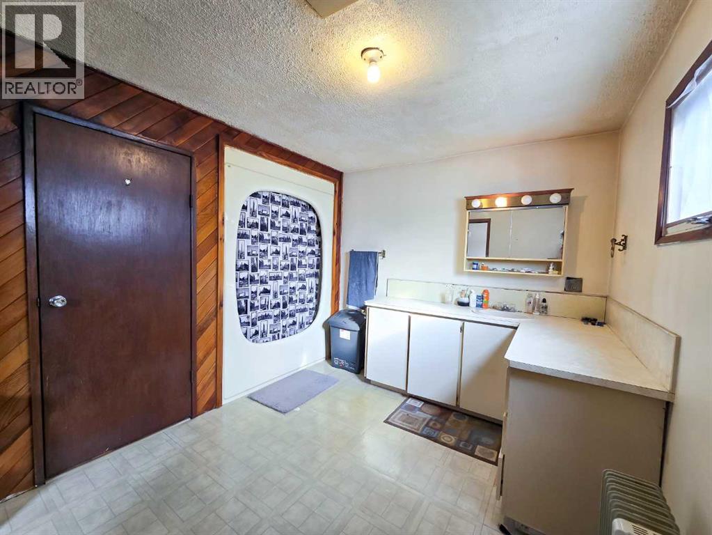 1201 83 Street, Coleman, Alberta  T0K 0M0 - Photo 18 - A2305224