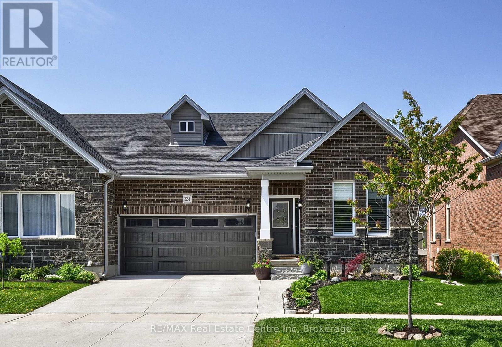 324 Fairway Street, Woodstock, Ontario  N4T 0A4 - Photo 2 - X13143382
