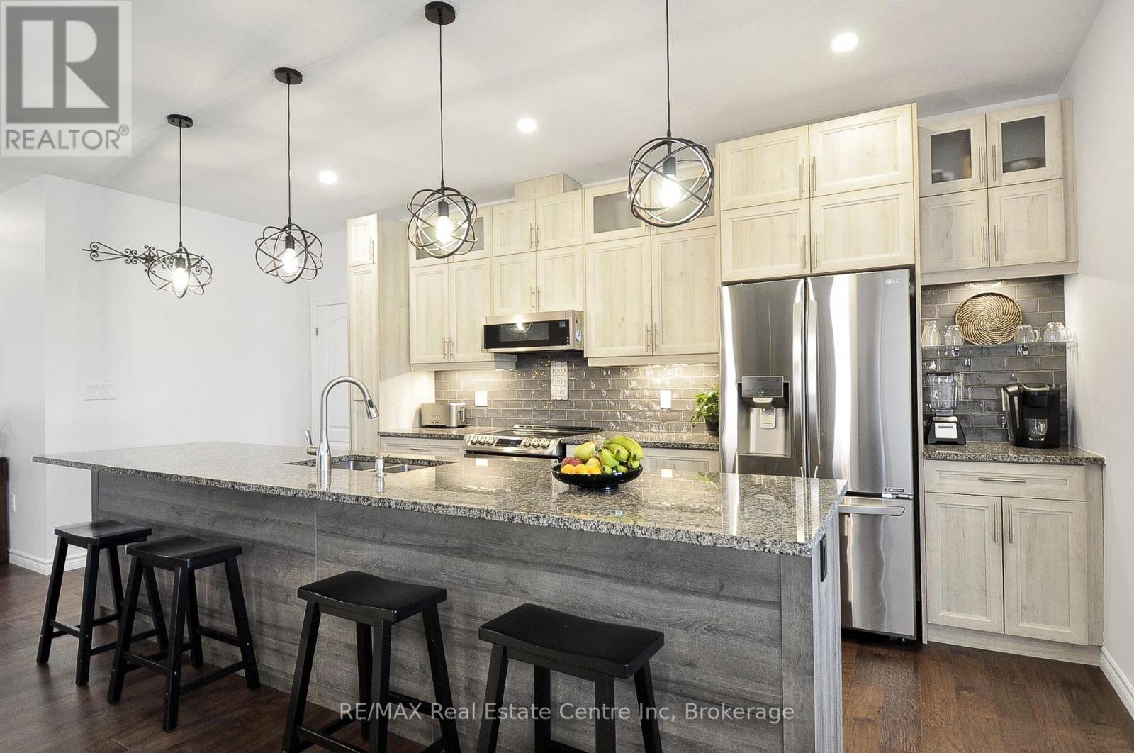 324 Fairway Street, Woodstock, Ontario  N4T 0A4 - Photo 7 - X13143382