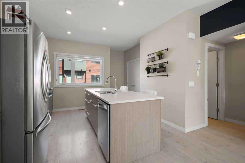 503, 218 Sherwood  NW, Calgary, Alberta  T3R 0Y2 - Photo 8 - A2307105